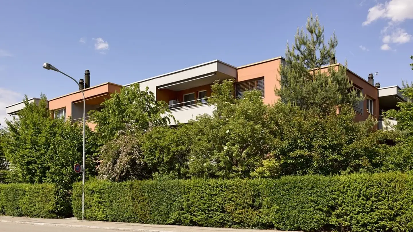 Outdoor parking space for rent - Breitestrasse 1, 8903 Birmensdorf ZH