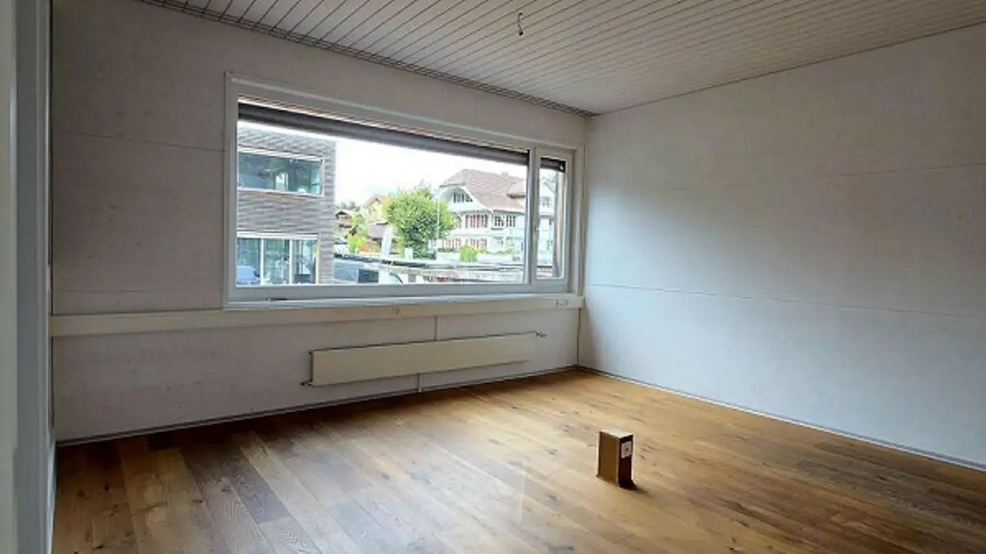 Office space for rent - Staatsstrasse 100c, 3626 Hünibach - Photo 2