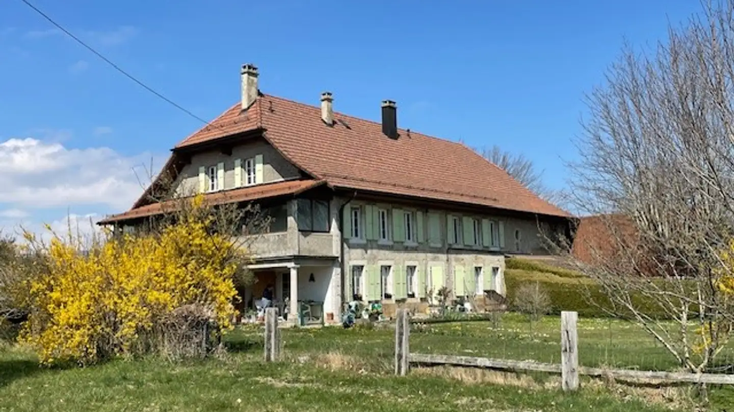 Appartement à louer - 1142 Pampigny