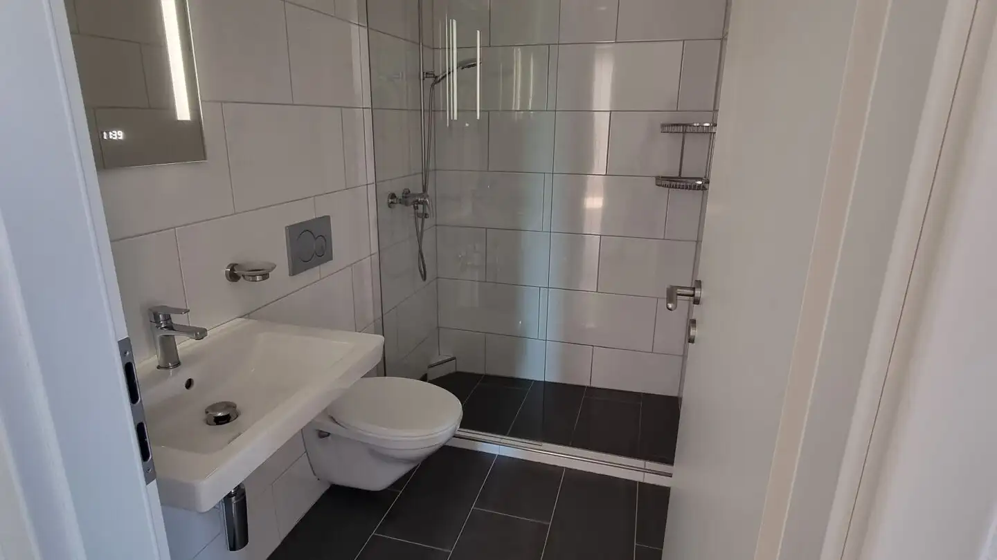Appartement à louer - Hauptstrasse, 2554 Meinisberg - Photo 4