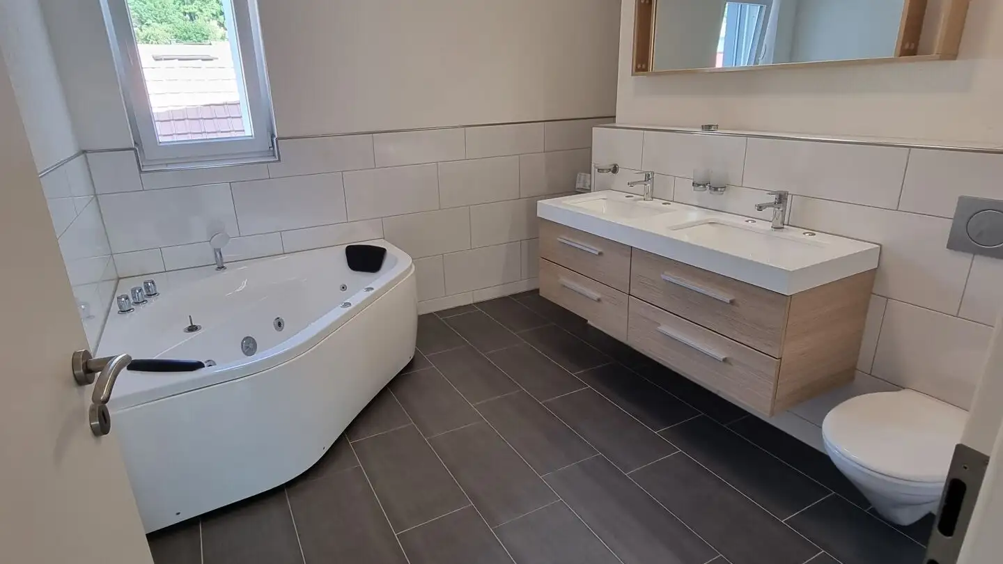 Appartement à louer - Hauptstrasse, 2554 Meinisberg - Photo 3