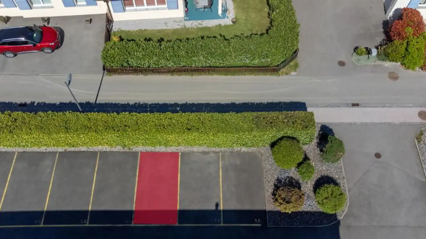 Outdoor parking space for rent - Chemin De La Guillame, 1926 Fully
