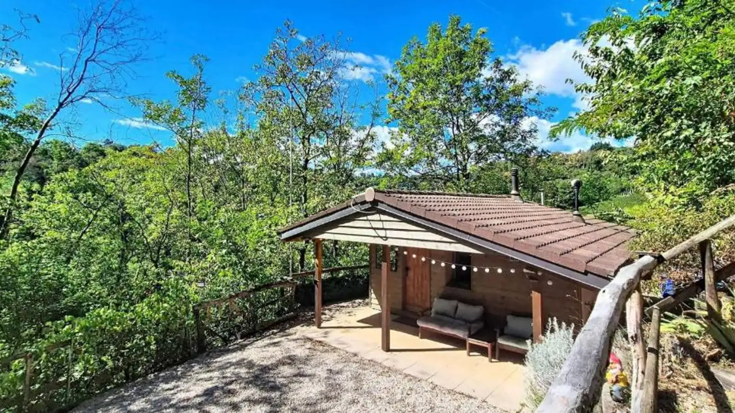 Chalet for sale - 1176 St-Livres