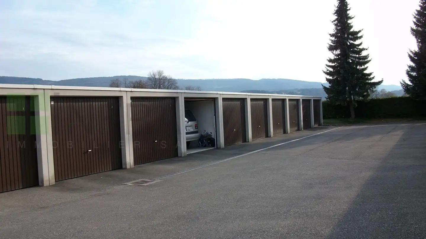 Garage for rent - La Colombière 131, 2900 Porrentruy
