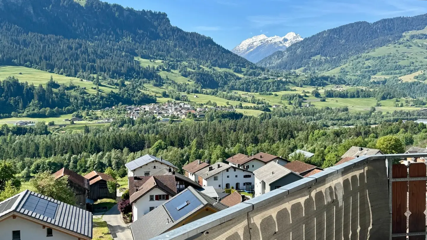 Appartement à vendre - 7151 Schluein