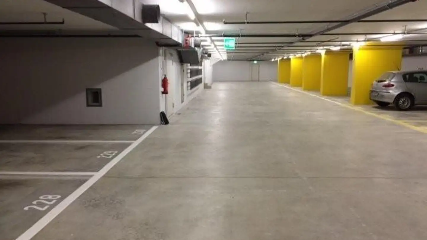 Parcheggio sotterraneo in affitto - Albisriederstrasse 166a, 8003 Zürich