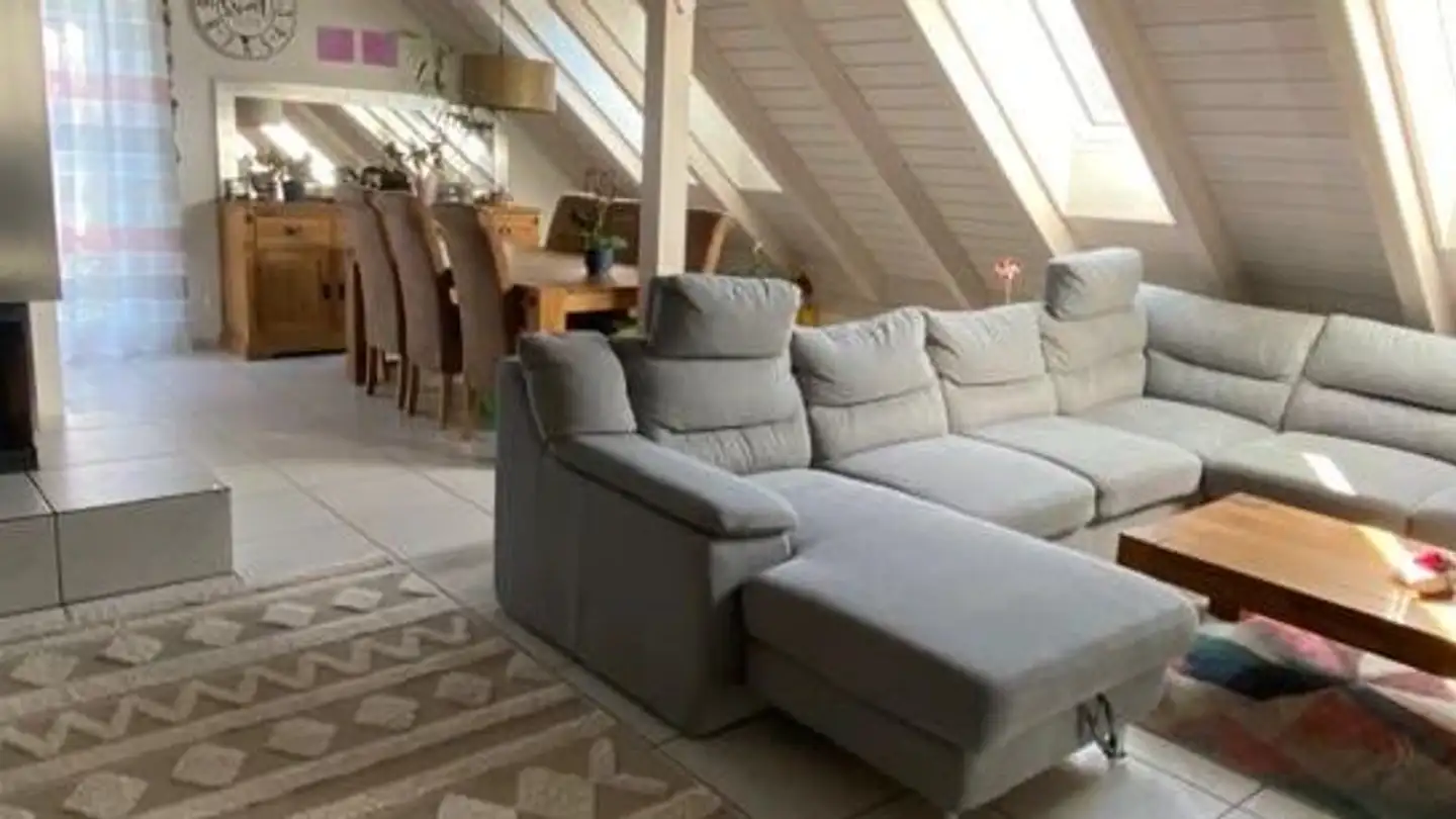 Attique à louer - Weinmatten 12, 5632 Buttwil