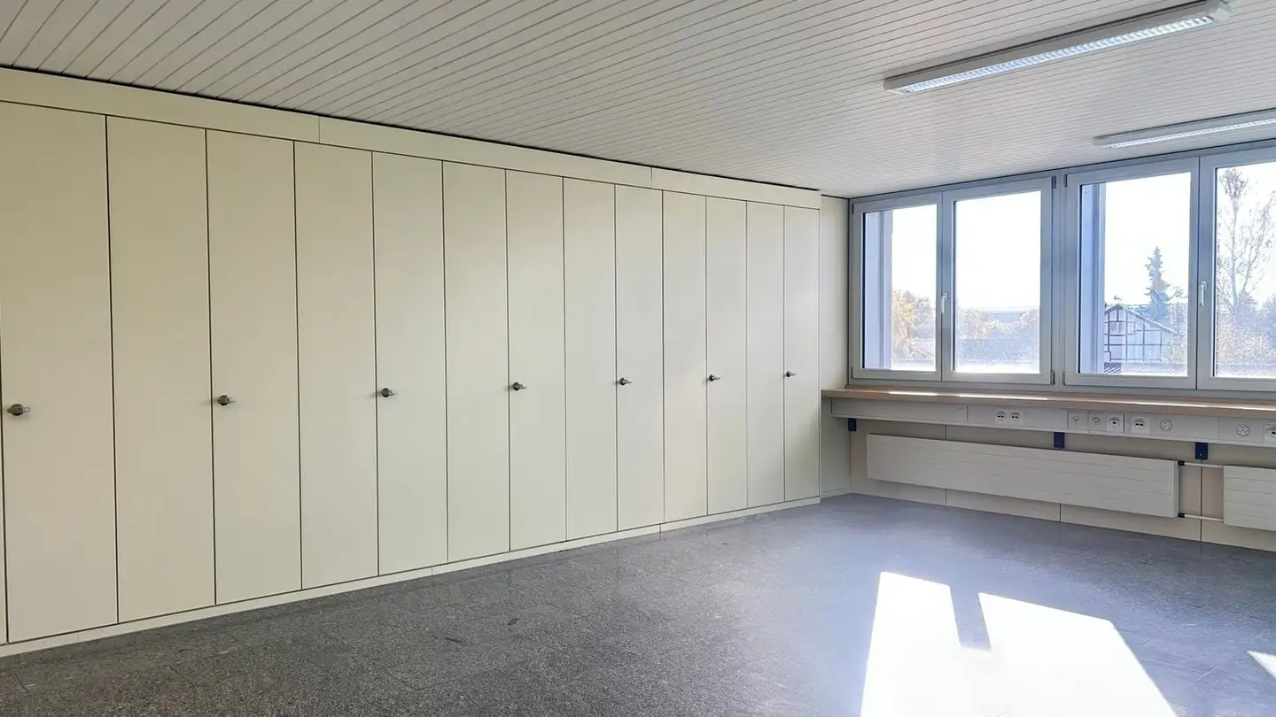 Commercial à louer - Bahnhofstrasse 37, 3427 Utzenstorf - Photo 3