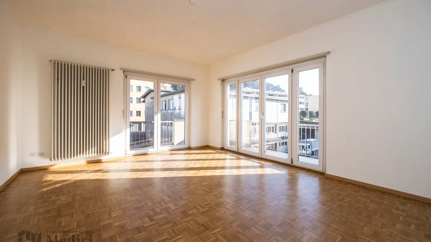 Wohnung mieten - Via Enrico Guisan 5, 6850 Mendrisio