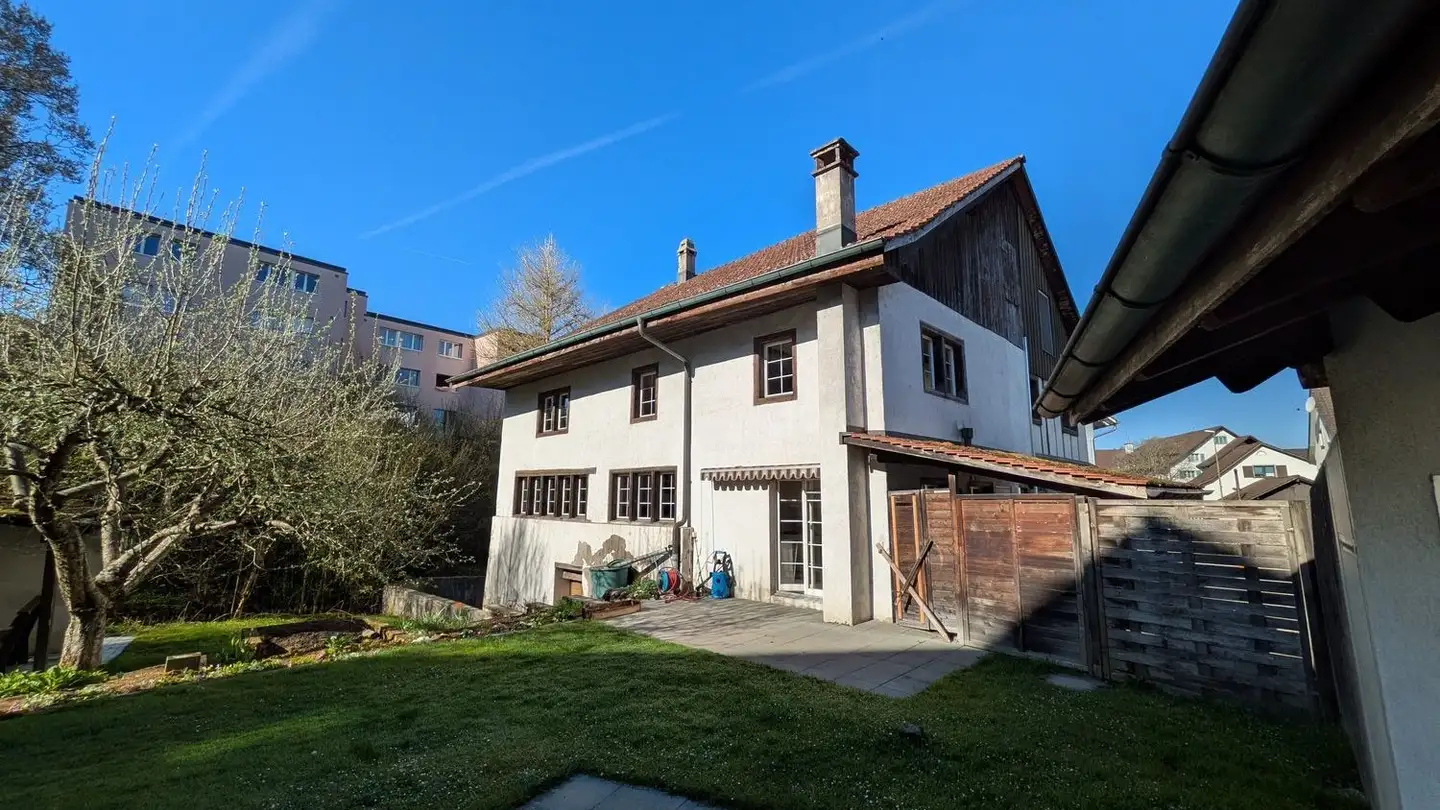Casa bifamiliare in vendita - Grütstrasse 54, 8625 Gossau ZH