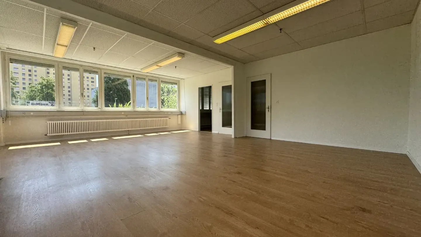 Bürofläche mieten - Rotzenbühlstrasse 55, 8957 Spreitenbach - Foto 2
