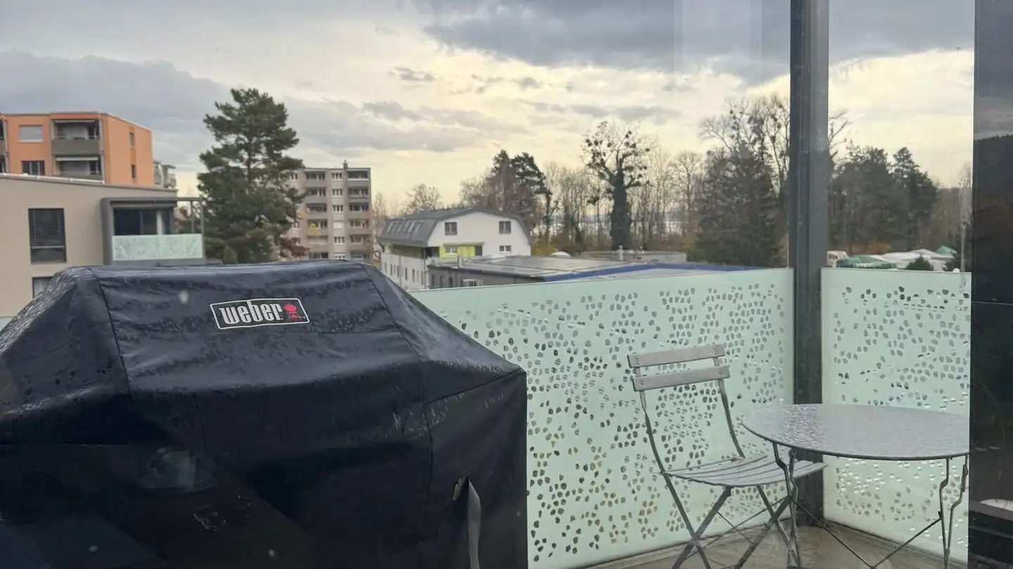 Attique à louer - Rue Du Jolimont, 2525 Le Landeron