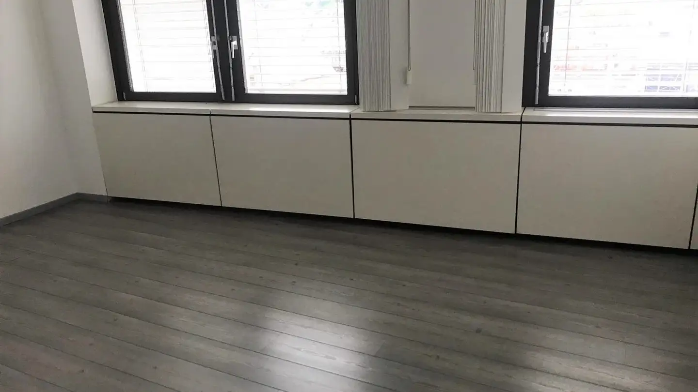 Spazio ufficio in affitto - 6830 Chiasso - Foto 2