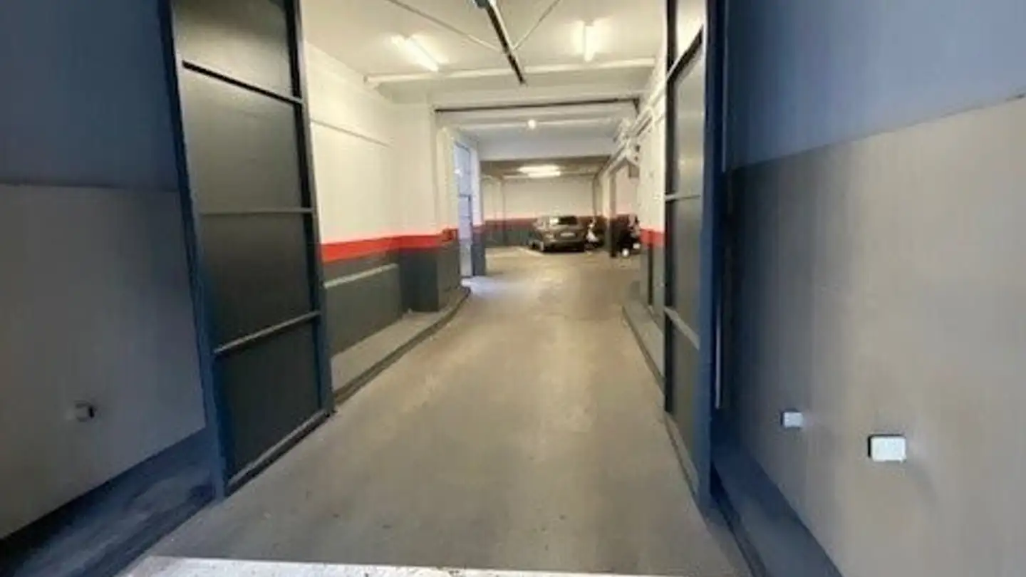 Place de parking extérieure à louer - Rue Du Pré-Jérôme, 1205 Genève - Photo 2