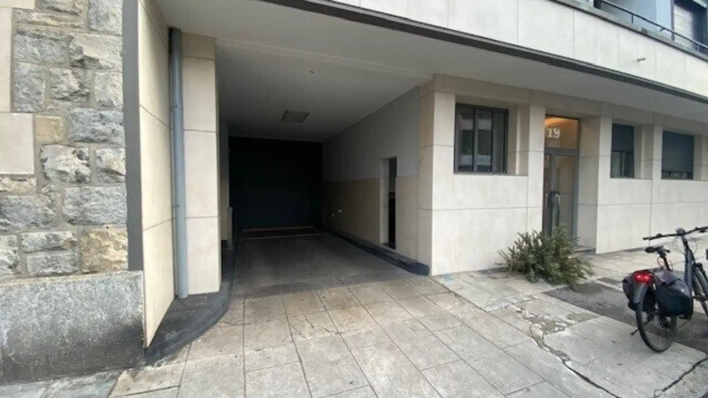 Place de parking extérieure à louer - Rue Du Pré-Jérôme, 1205 Genève