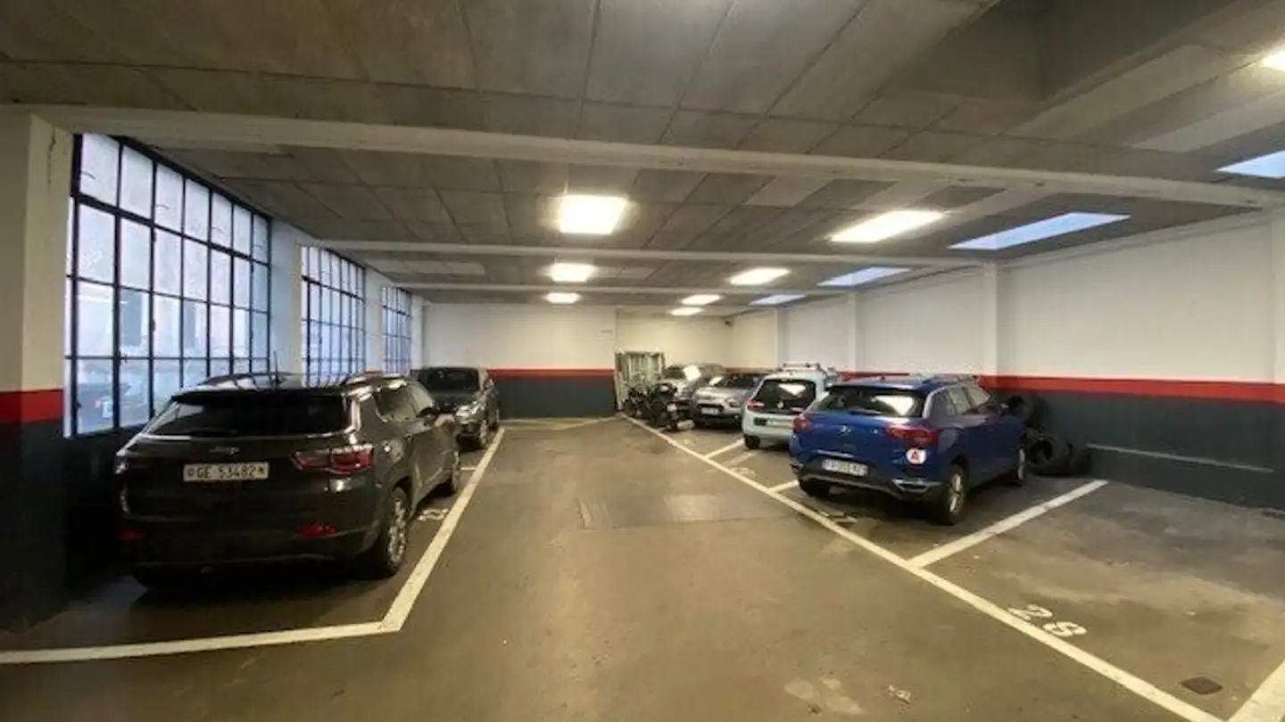 Place de parking extérieure à louer - Rue Du Pré-Jérôme, 1205 Genève - Photo 3
