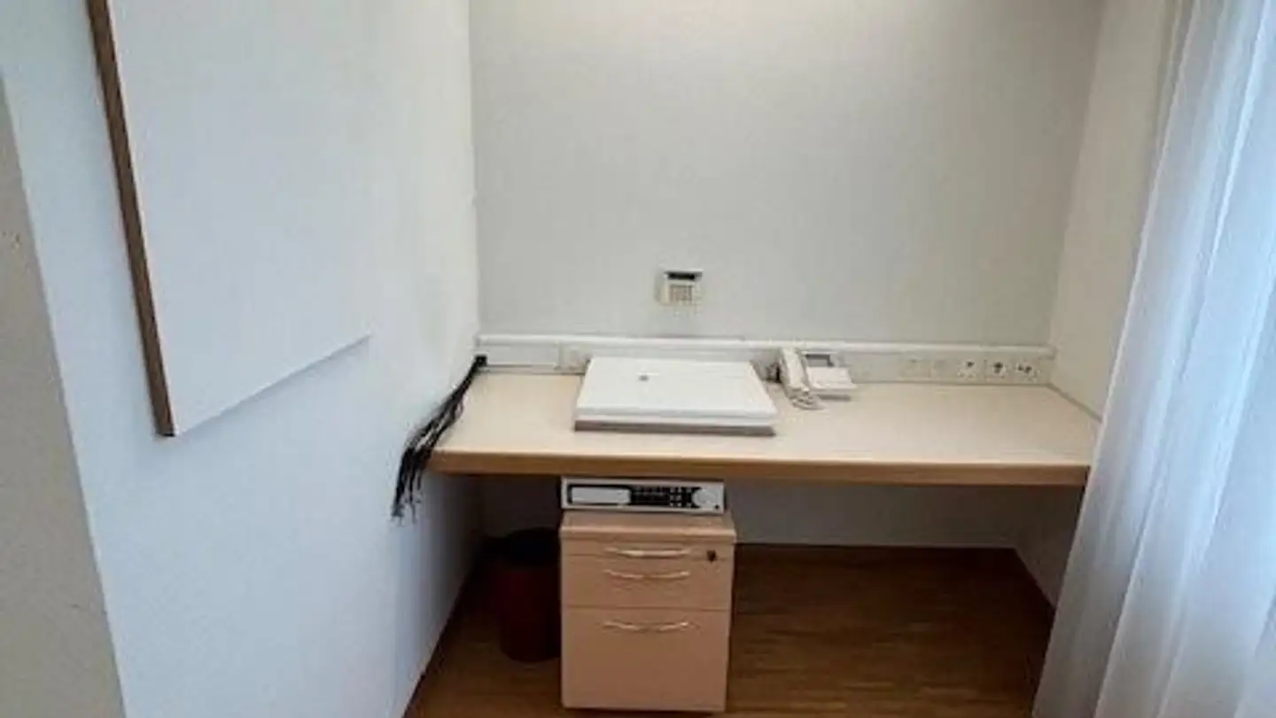 Gewerbe mieten - Erlensträsschen 42, 4125 Riehen