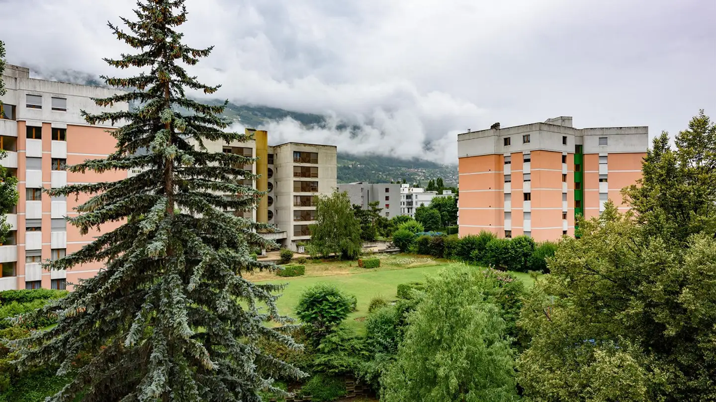 Underground parking space for rent - 1950 Sion