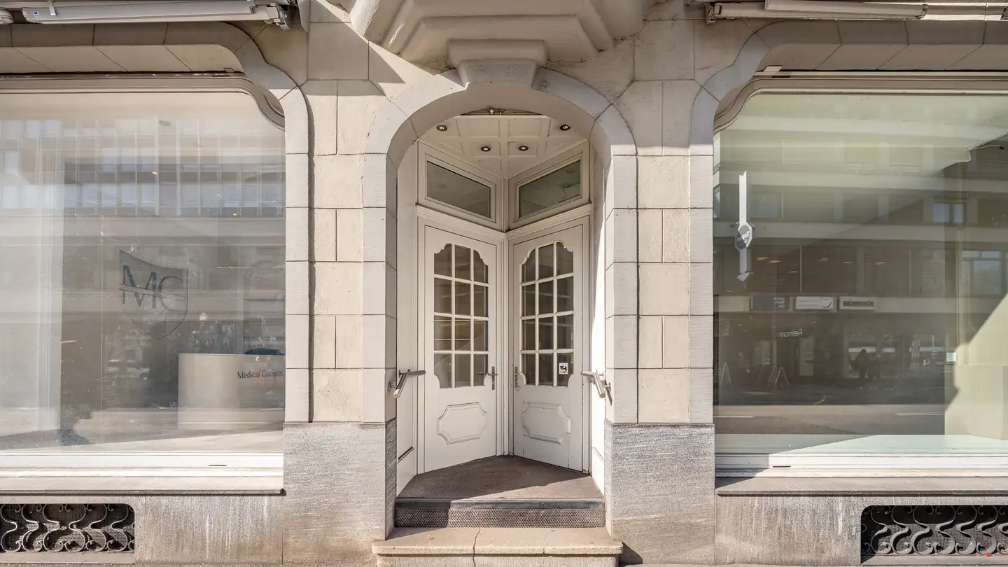 Geschäft mieten - Bahnhofstrasse 27, 6300 Zug