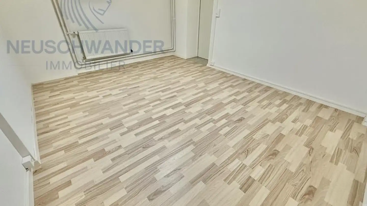 Spazio ufficio in affitto - Clos du Moulin, 2742 Perrefitte - Photo 3