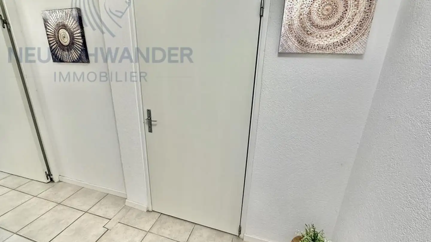 Spazio ufficio in affitto - Clos du Moulin, 2742 Perrefitte - Photo 4