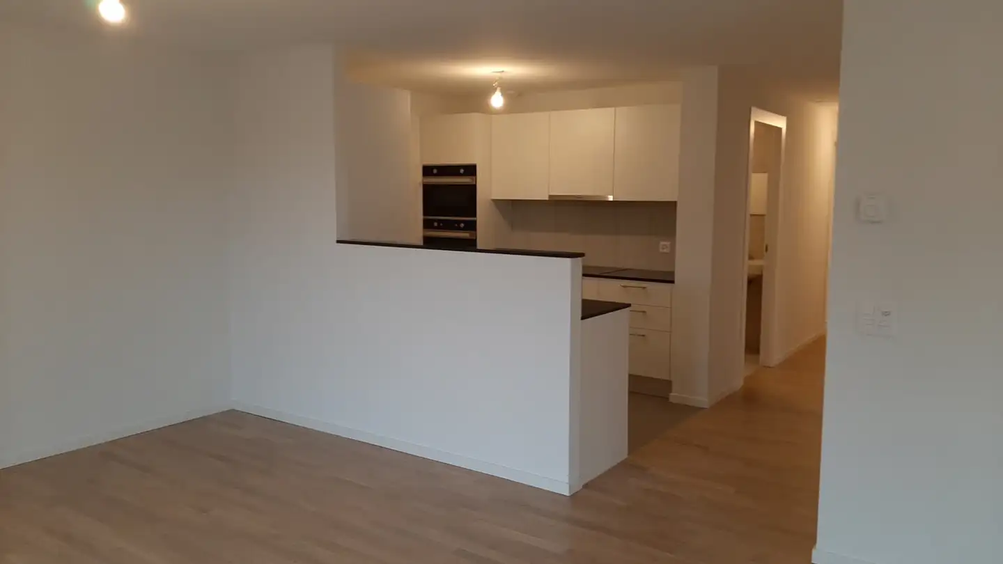 Appartement à louer - Rue De La Gare De Triage, 1020 Renens VD - Photo 2