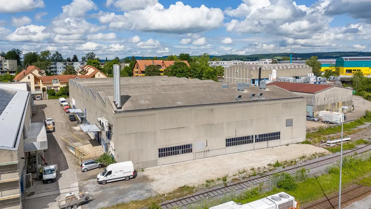 Edificio ad uso misto in vendita - Gewerbestrasse 16, 8155 Niederhasli - Photo 3