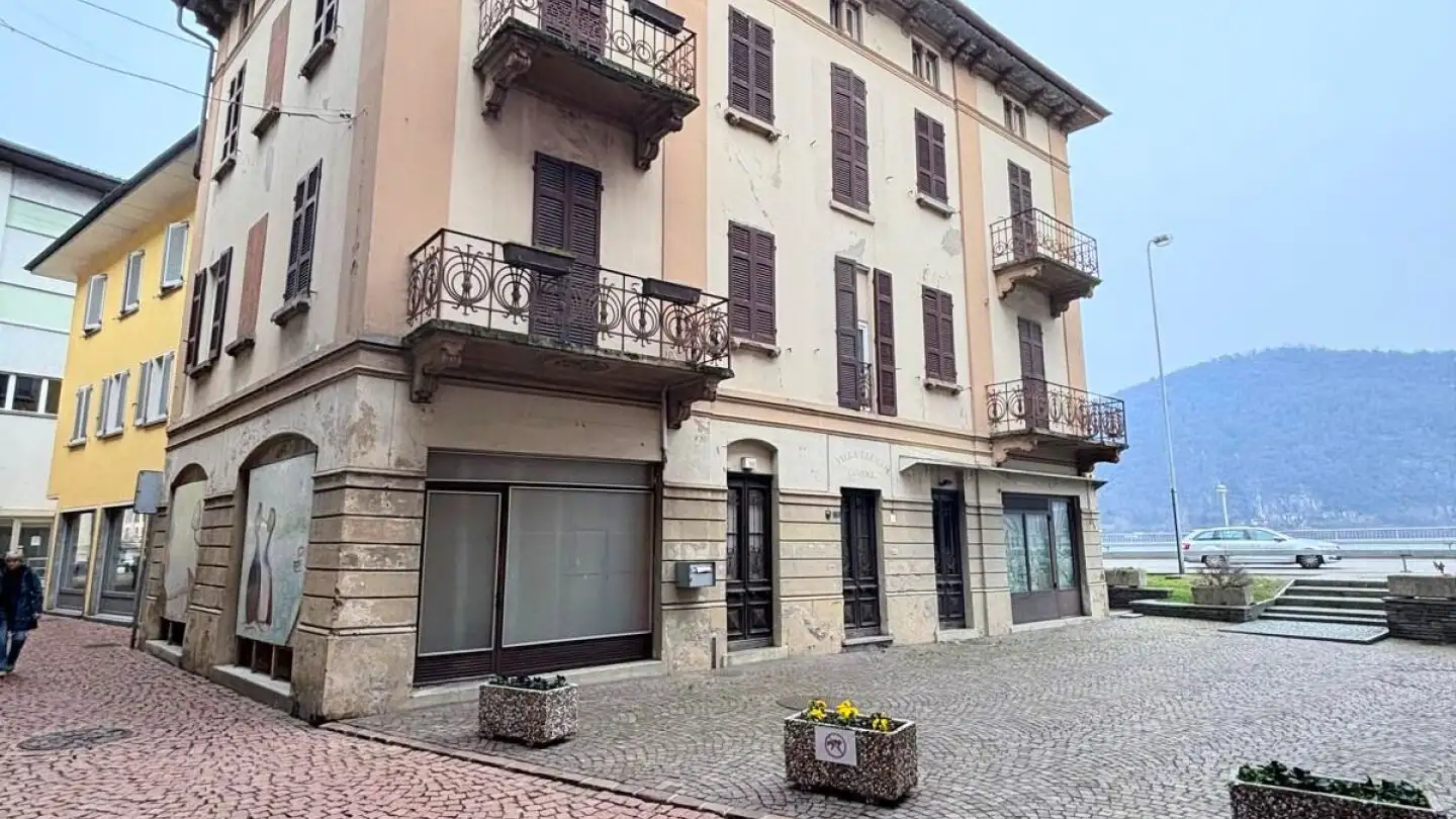 Edificio residenziale in vendita - 6988 Ponte Tresa - Foto 4