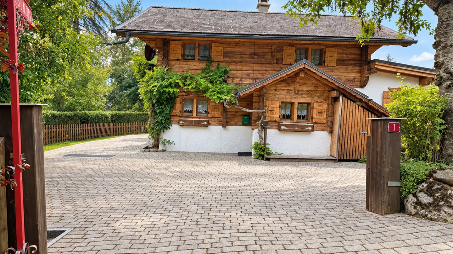Chalet for sale - Chemin De Saussouye, 1882 Gryon - Photo 2