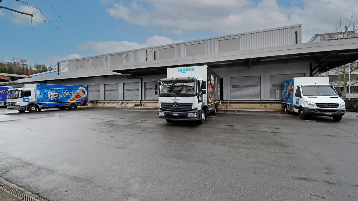 Grande magazzino in vendita - Wangenstrasse 71, 3018 Bern - Photo 2