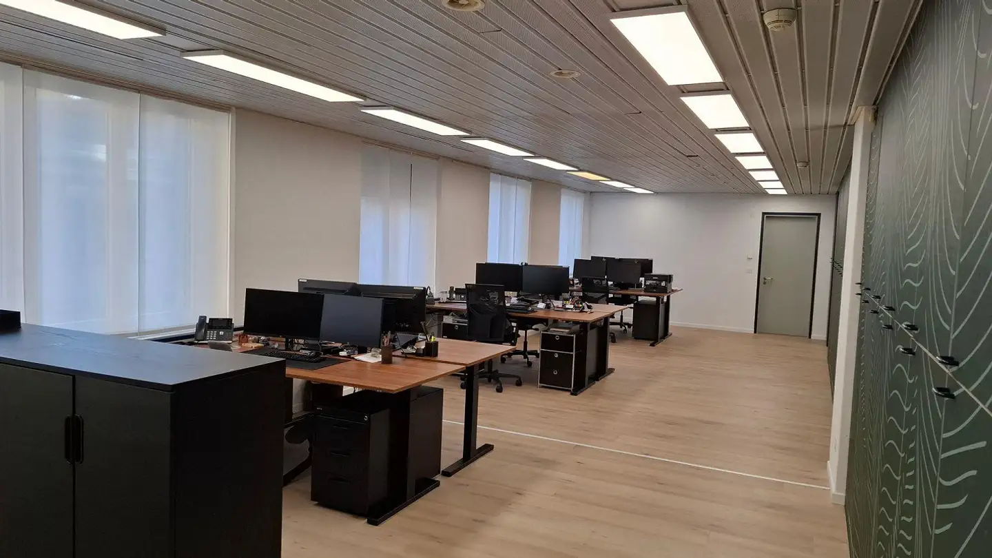 Spazio ufficio in affitto - Viale Verbano 7, 6600 Muralto - Foto 2