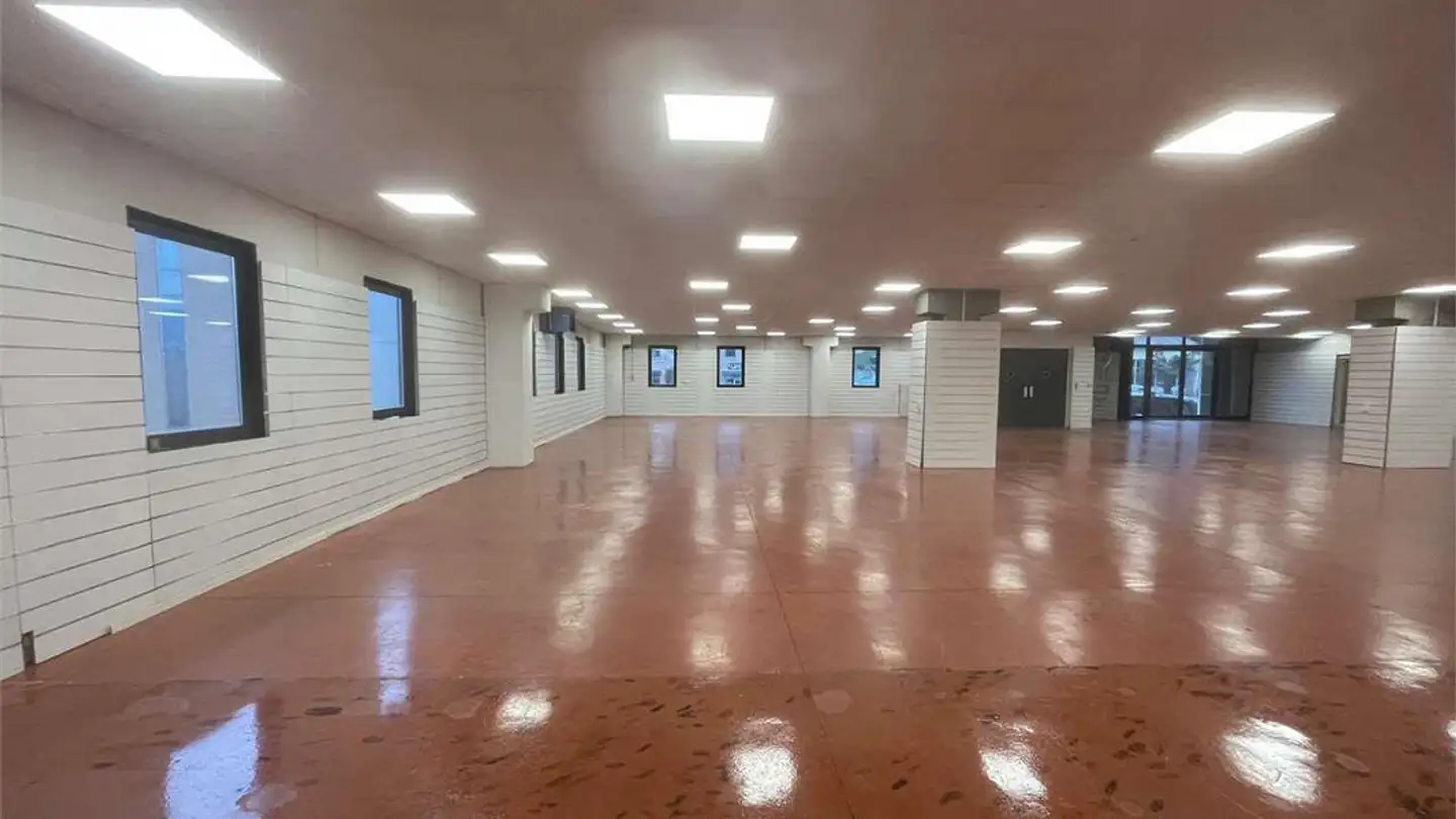 Office space for rent - 6928 Manno - Photo 3