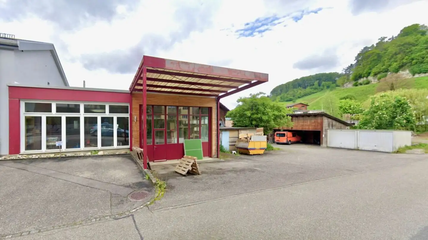 Commercial for sale - 6147 Altbüron