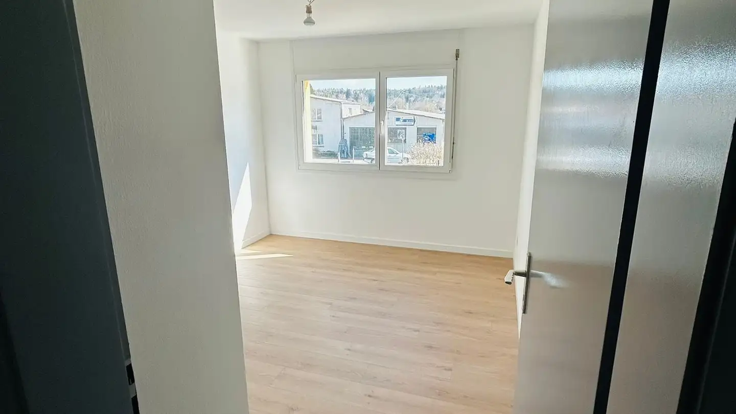 Appartement à louer - Rue De La Vieille Forge 4, 1055 Froideville - Photo 3
