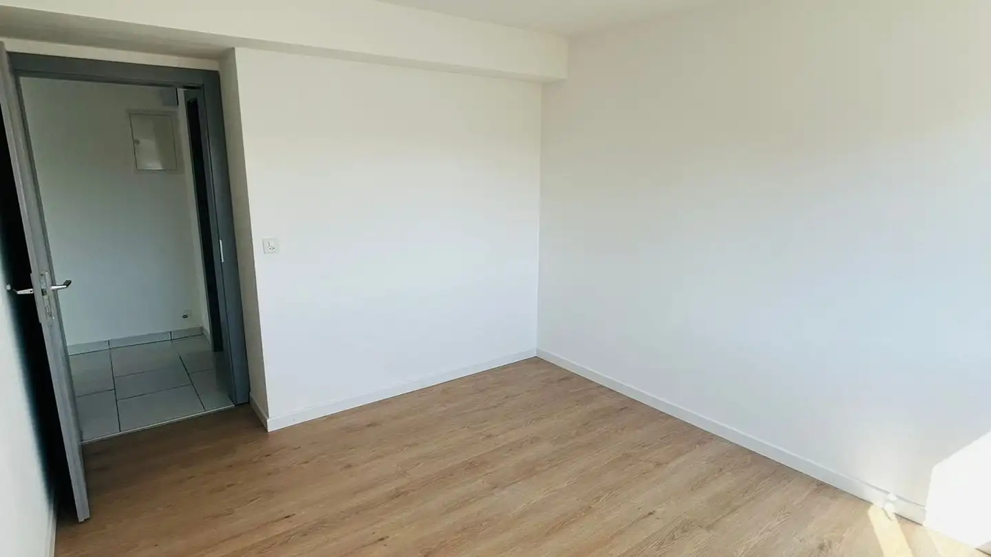 Appartement à louer - Rue De La Vieille Forge 4, 1055 Froideville