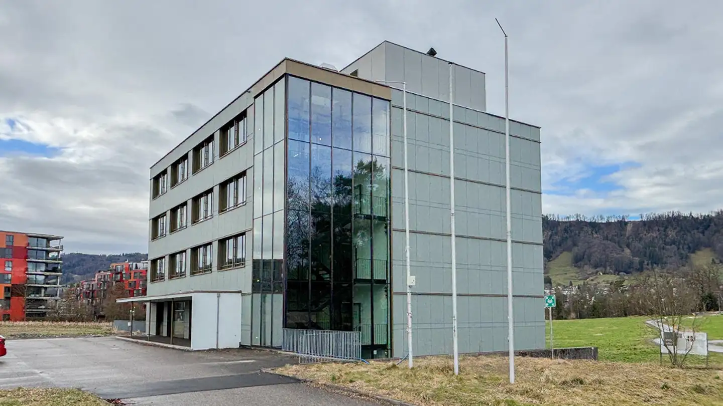 Commerciale in affitto - Zürichstrasse 81, 8134 Adliswil