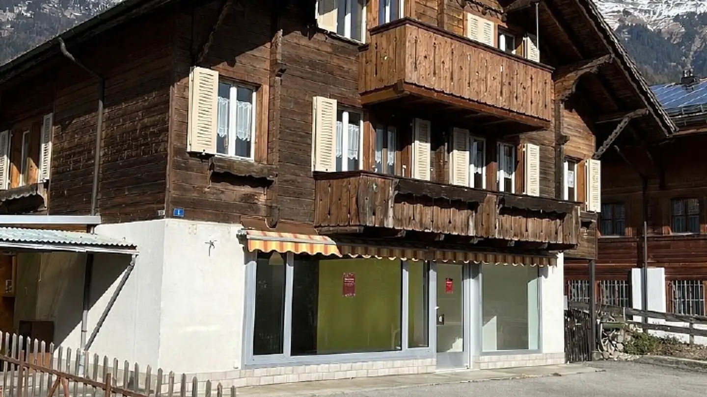 Commercial à louer - Scheidweg 6, 3858 Hofstetten b. Brienz - Photo 2