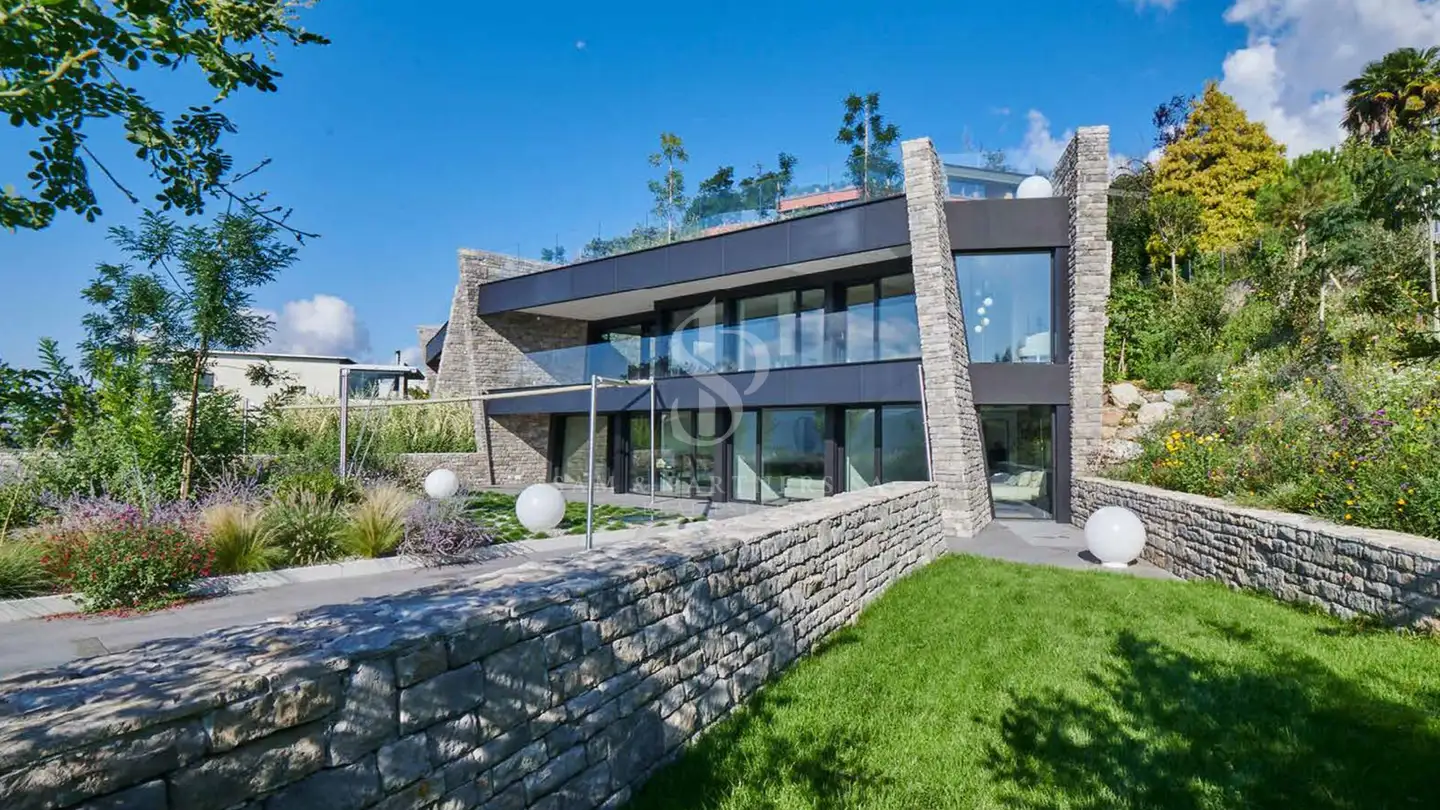 Appartamento ammobiliato in vendita - Via Serafino Balestra, 6900 Lugano