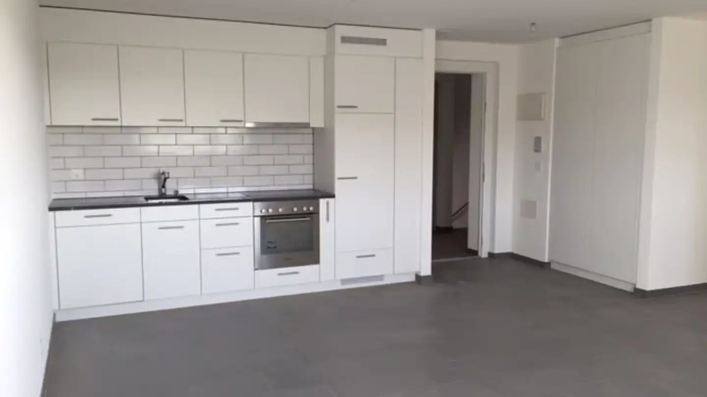 Apartment for rent - 1791 Courtaman