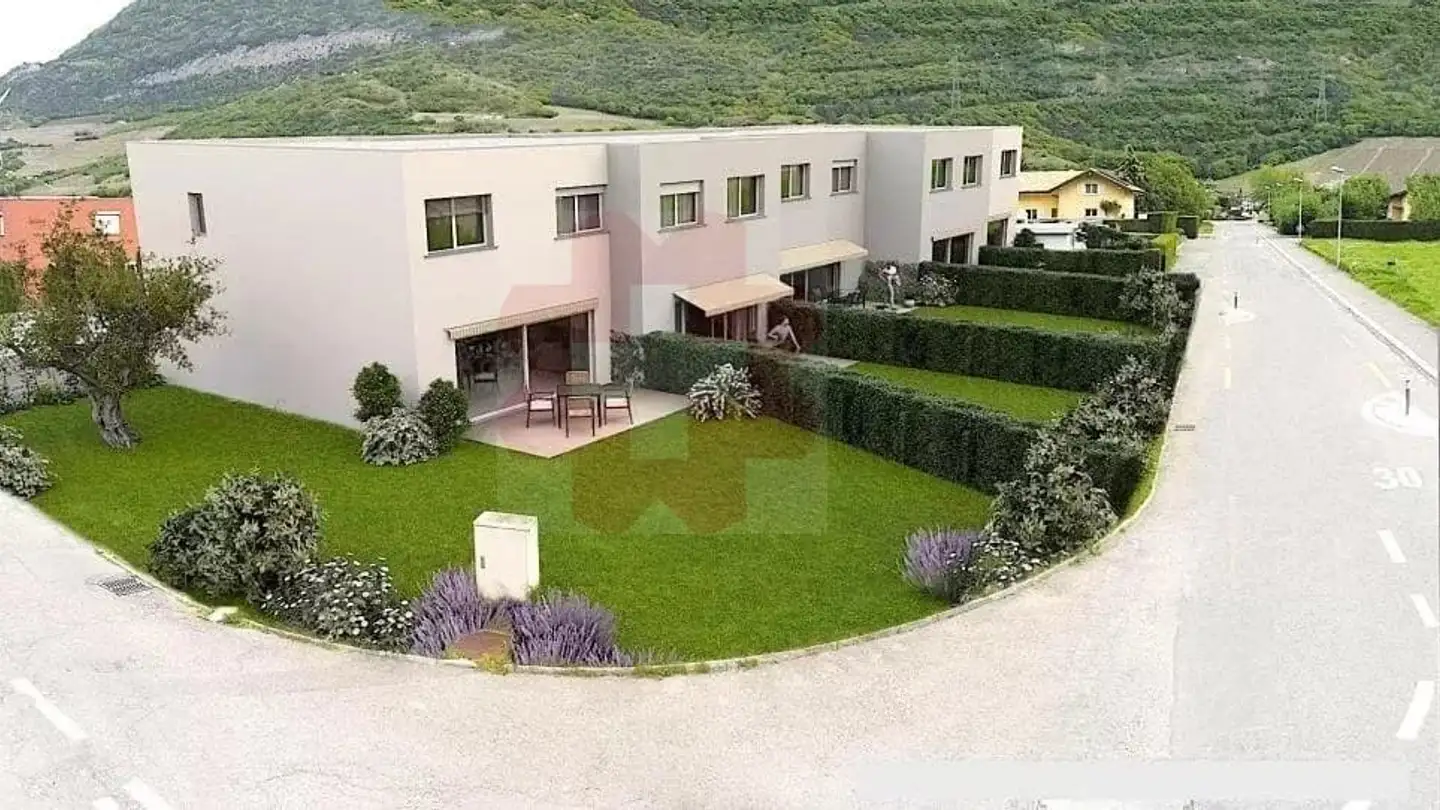 Cave house for sale - 1906 Charrat