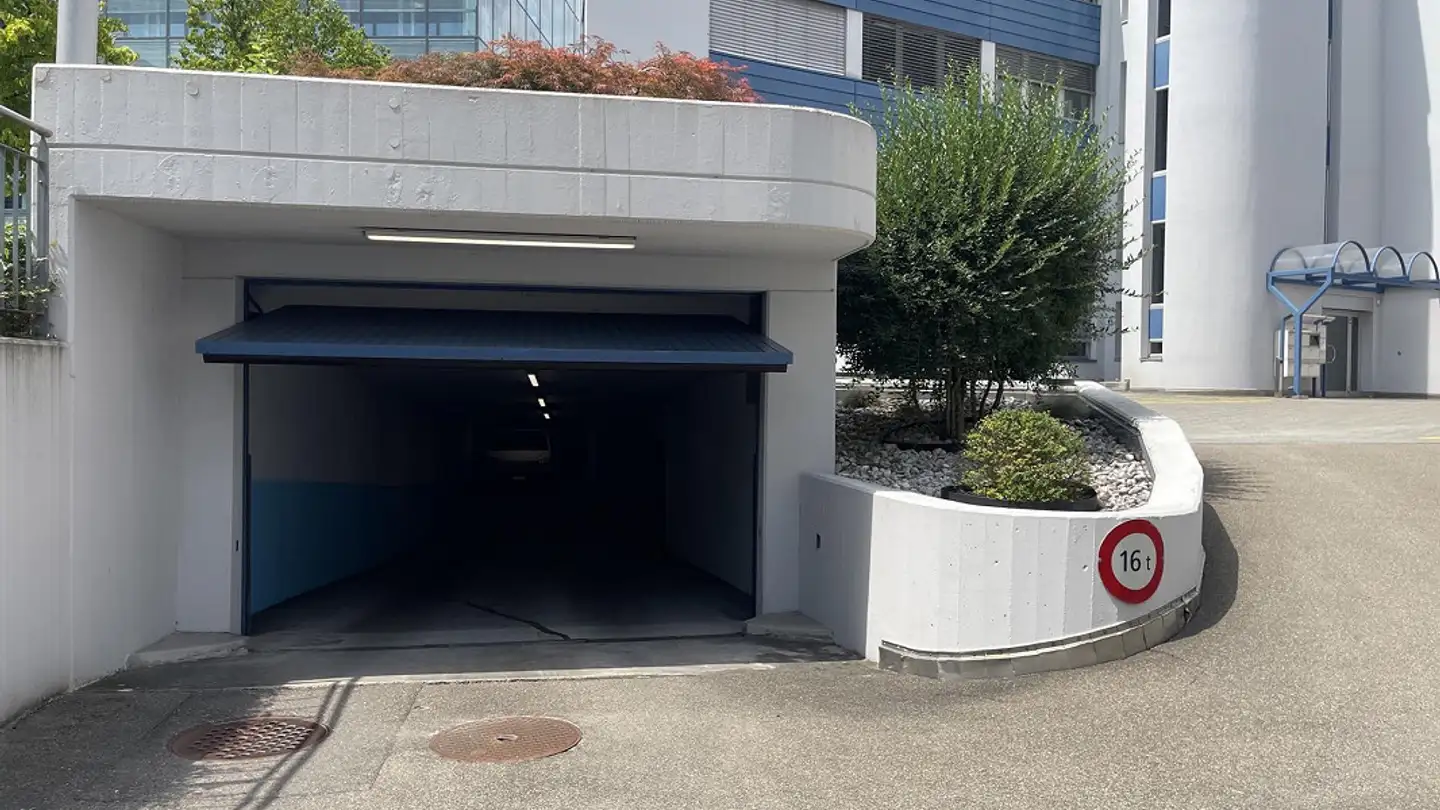 Underground parking space for rent - Europa-Strasse 9, 8152 Glattbrugg - Photo 3