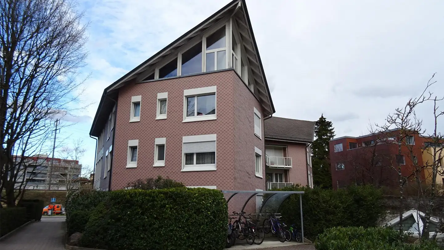 Place de parking souterraine à louer - Neuhofstrasse, 8600 Dübendorf