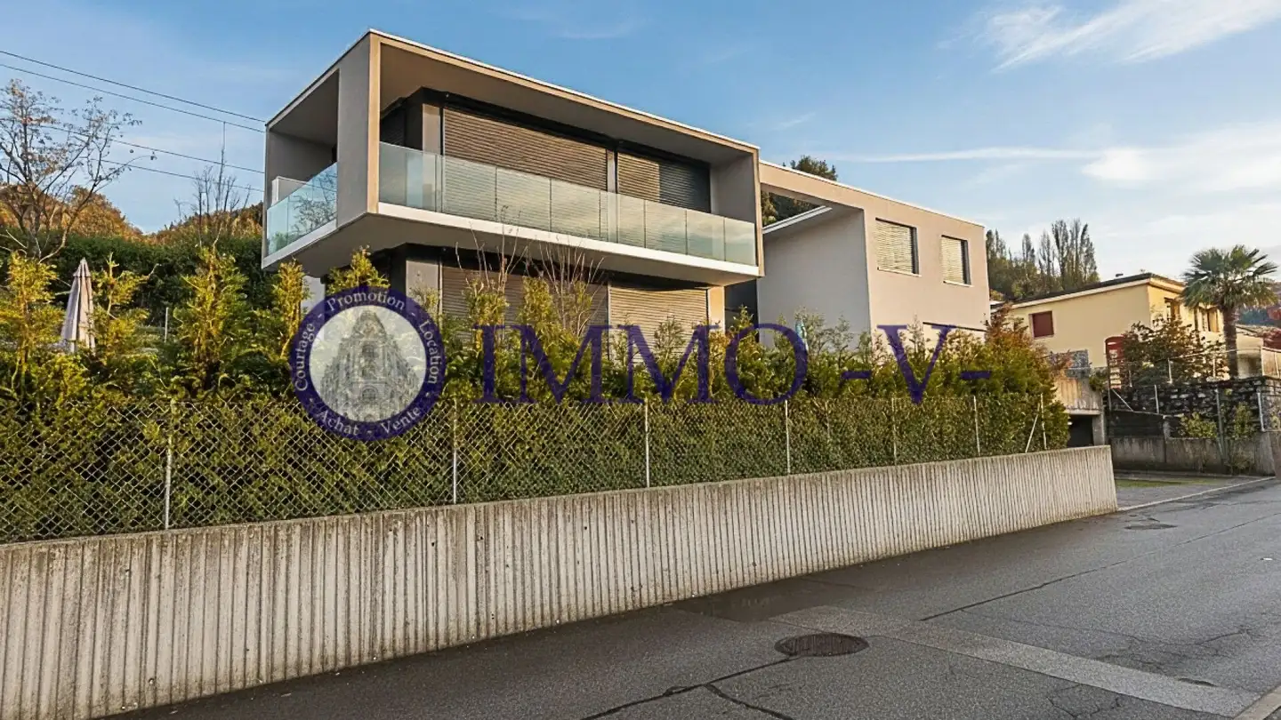 Single house for sale - 1817 Brent