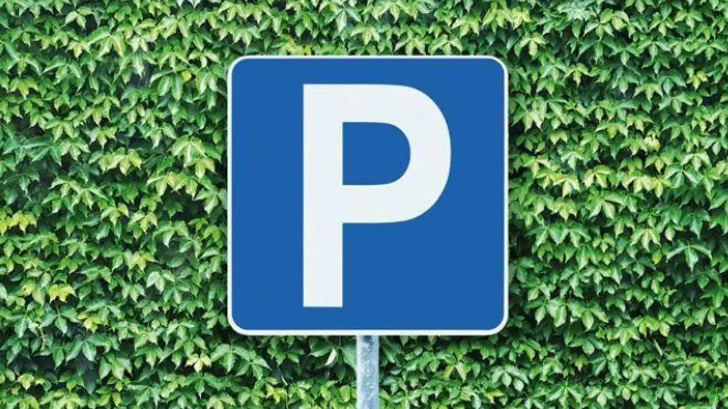 Place de parking souterraine à louer - Wallisellerstrasse 8, 8152 Glattbrugg