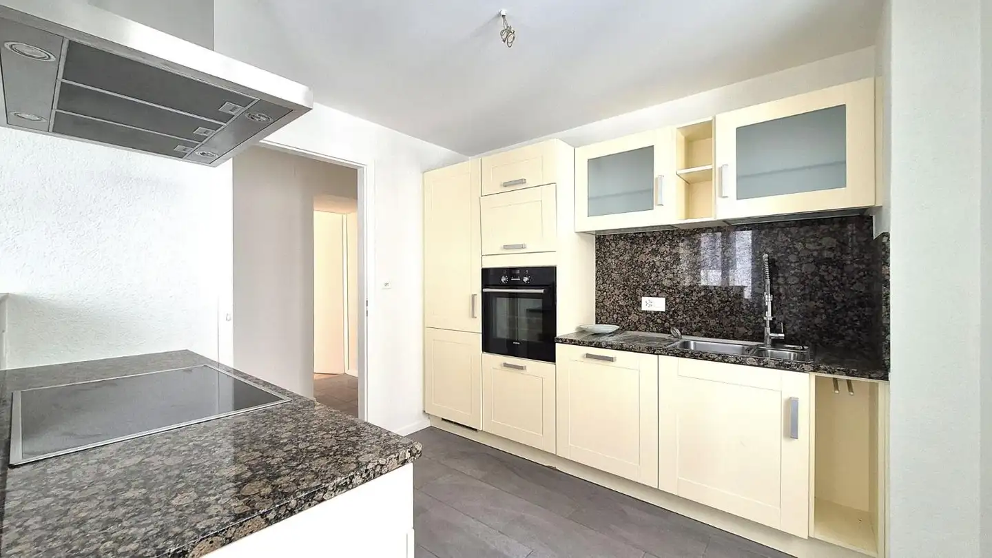 Appartement à louer - Rue De L'hôtel-De-Ville 19, 2300 La Chaux-de-Fonds - Photo 4