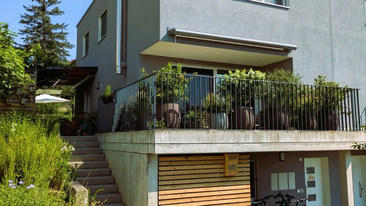 Casa bifamiliare in vendita - Weingartenstrasse 3a, 4402 Frenkendorf