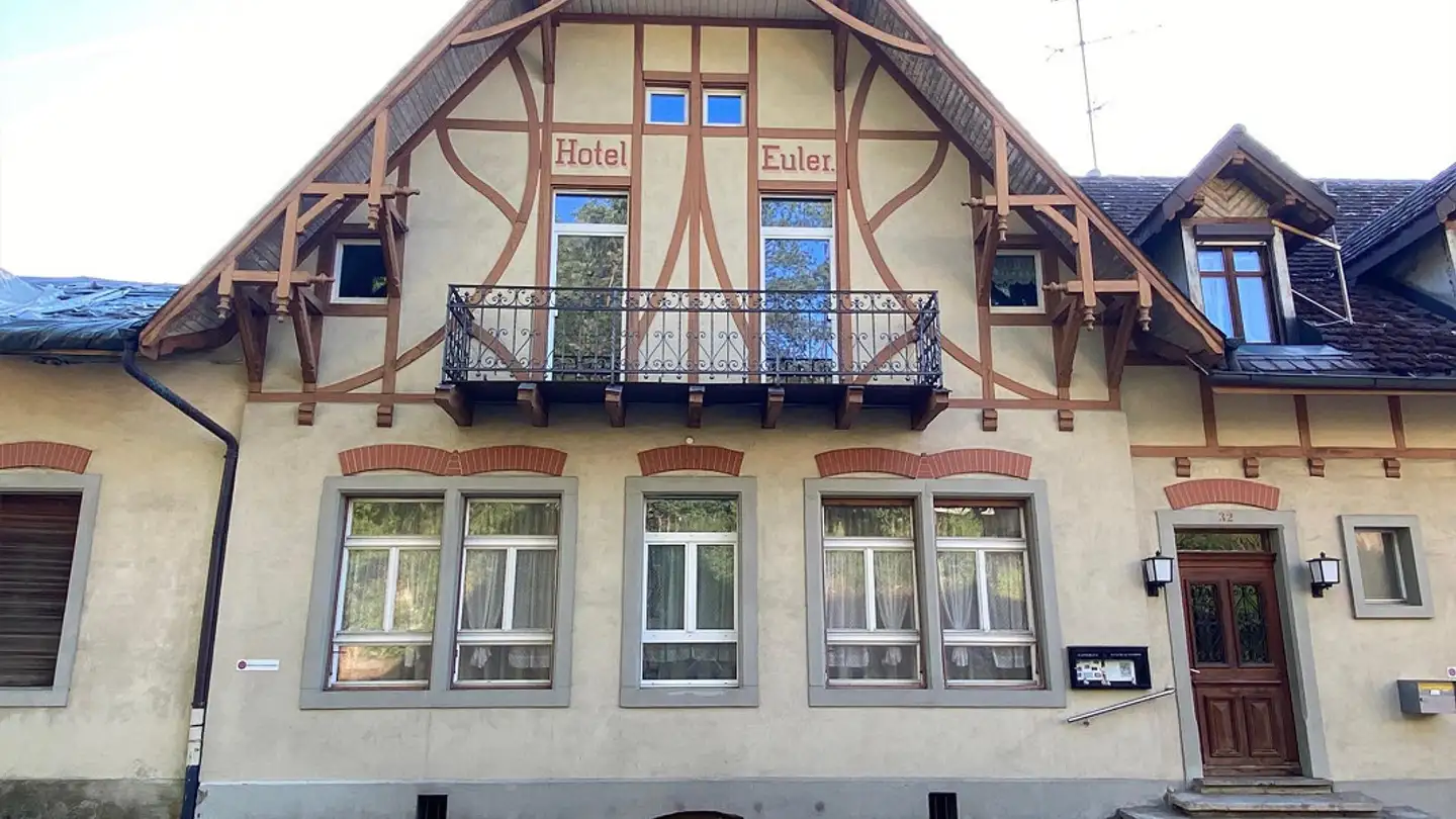 Hotel in vendita - Bretzwilerstrasse 32, 4206 Seewen SO