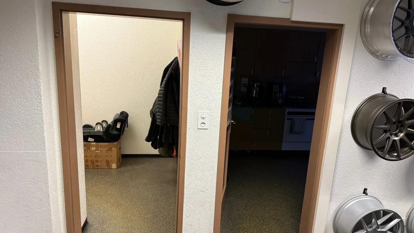 Gewerbe mieten - Falkensteinerstrasse 11, 4132 Muttenz - Foto 3