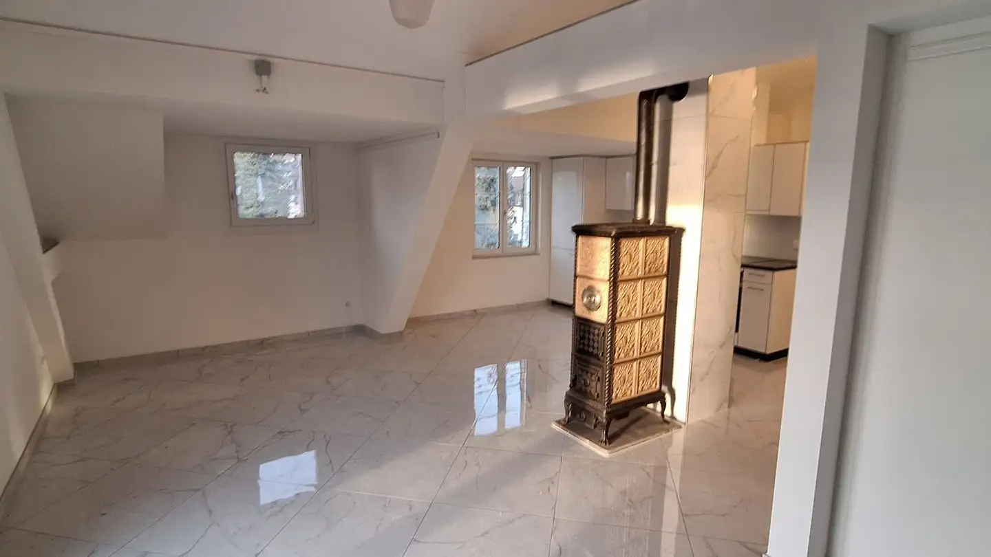 Dachgeschosswohnung mieten - Seestrasse, 8708 Männedorf