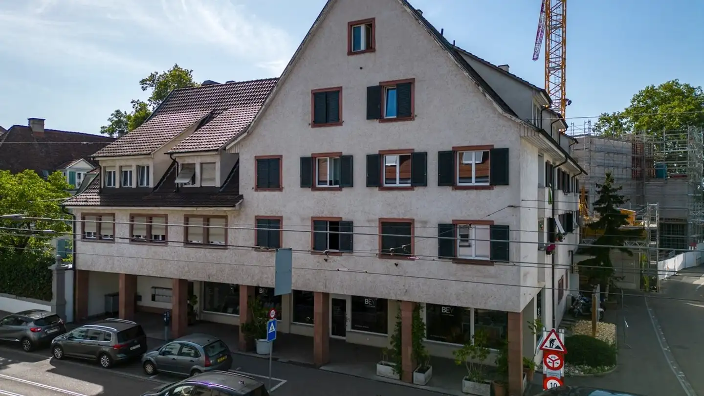 Dachgeschosswohnung mieten - Baselstrasse, 4125 Riehen